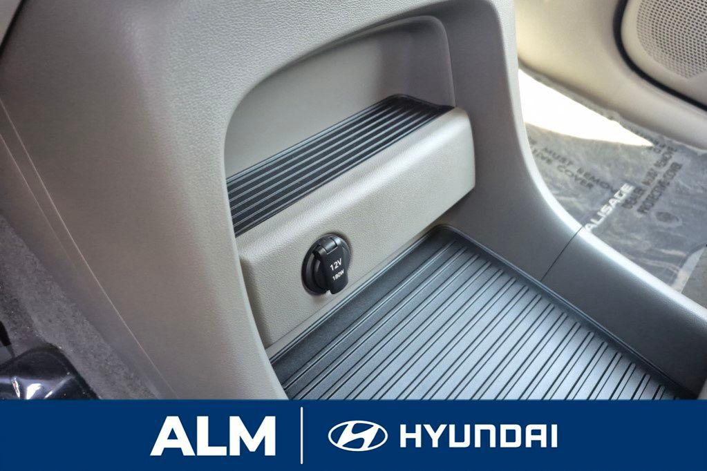 New 2026 Black HYUNDAI SE FWD image 28