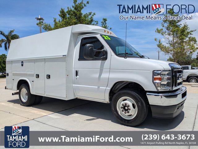 2025 Ford E-350 Cutaway Base for sale in Naples, FL