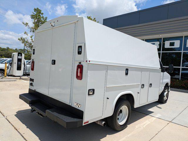 2025 Ford E-350 Cutaway Base