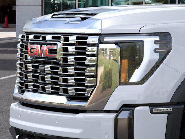 2026 GMC Sierra 3500HD Crew Cab, Long Bed, Denali Dual Rear Wheel, 4WD
