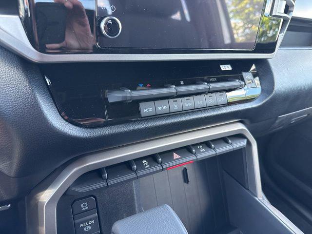 2026 Toyota Tundra SR5 CrewMax 5.5' Bed