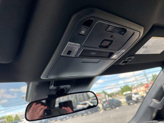 2026 Toyota Tundra SR5 CrewMax 5.5' Bed