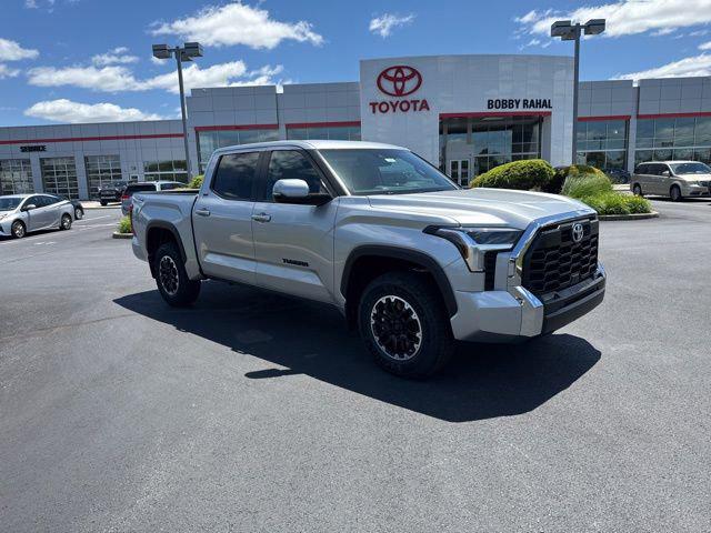 2026 Toyota Tundra SR5 CrewMax 5.5' Bed