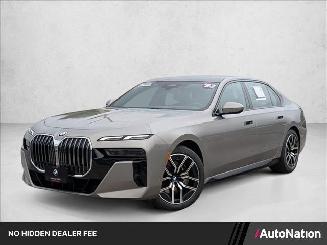2023 BMW 7 Series 740i
