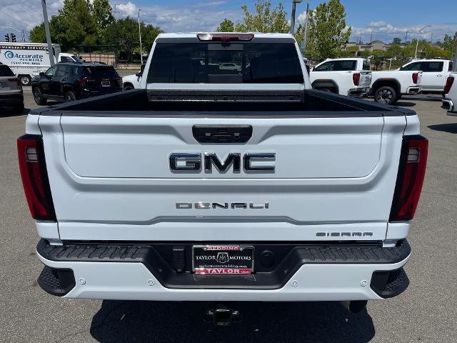 2026 GMC Sierra 2500HD Crew Cab, Standard Bed, Denali Ultimate, 4WD