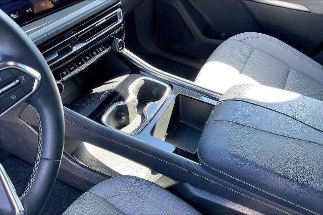 2025 Chevrolet Traverse AWD LT