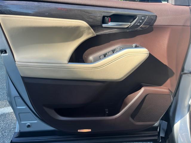 2021 Toyota Highlander Platinum