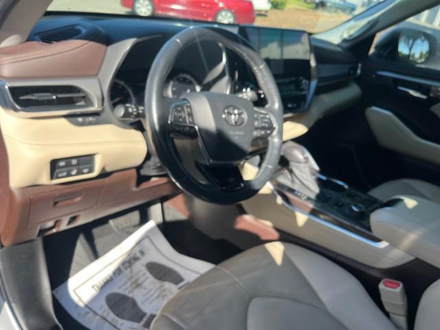2021 Toyota Highlander Platinum