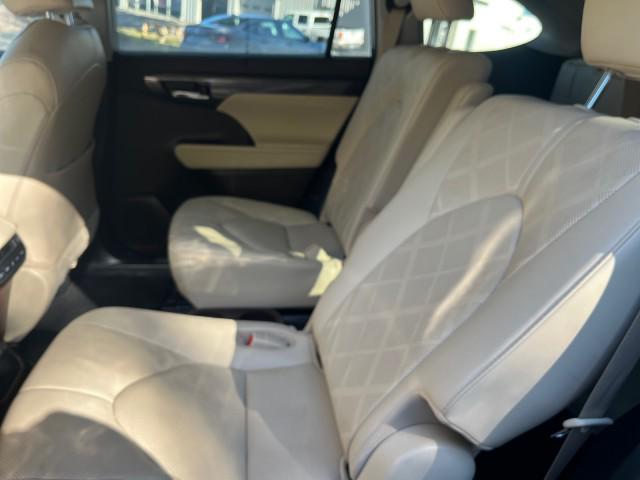 2021 Toyota Highlander Platinum