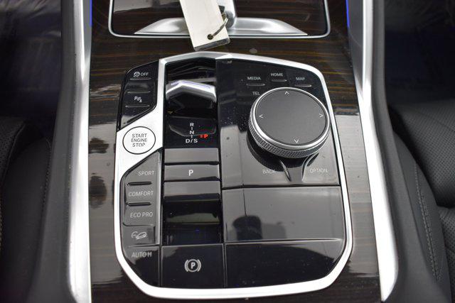 2025 BMW X6 xDrive40i