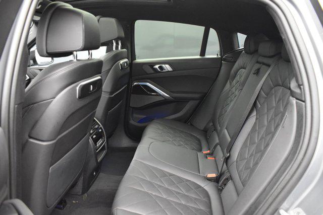 2025 BMW X6 xDrive40i