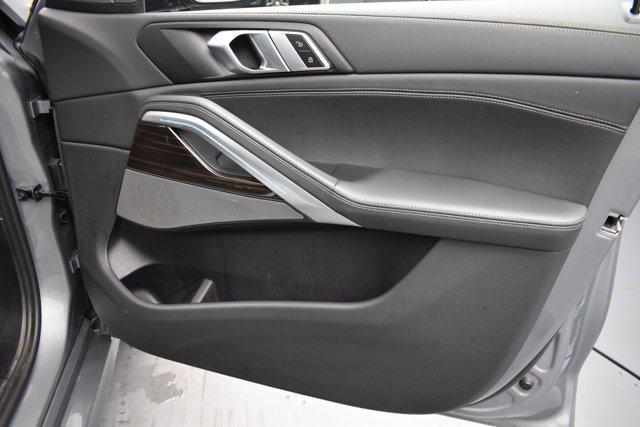 2025 BMW X6 xDrive40i