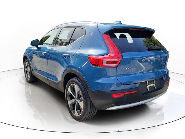 2024 Volvo XC40 B5 Plus Bright Theme