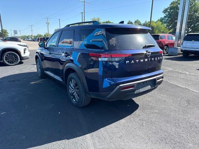 2025 Nissan Pathfinder SV FWD