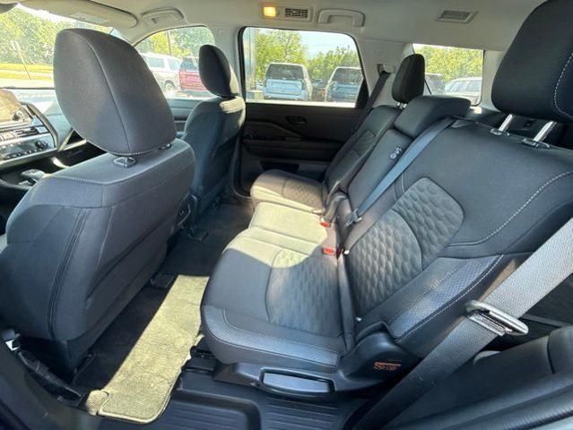 2025 Nissan Pathfinder SV FWD