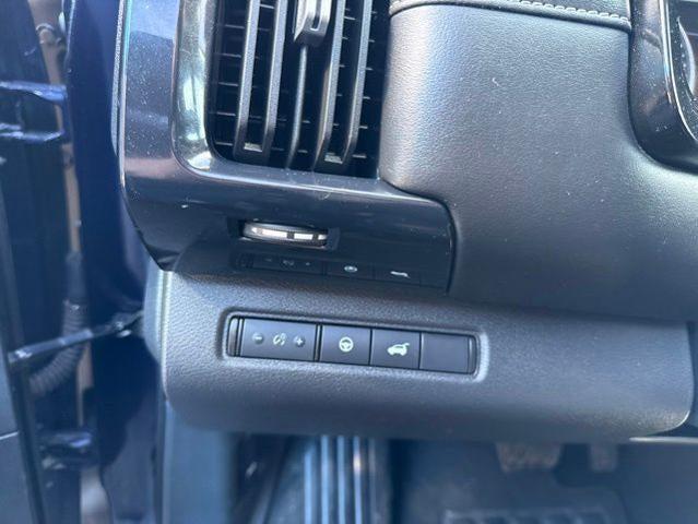 2025 Nissan Pathfinder SV FWD