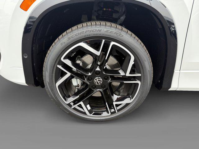 2026 Volkswagen Tiguan SEL R-Line Turbo
