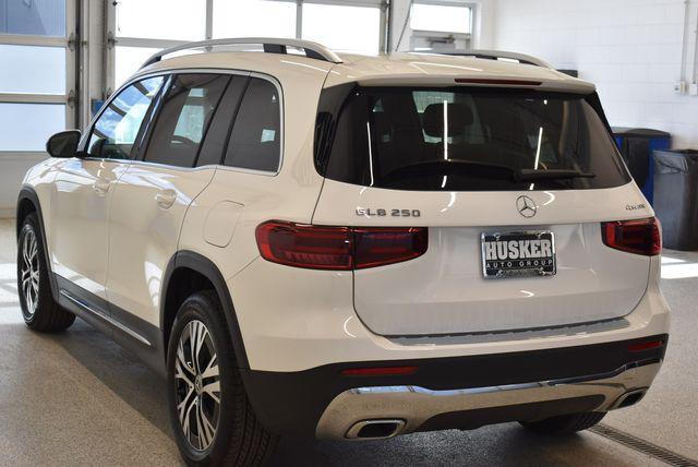 2026 Mercedes-Benz GLB 4MATIC