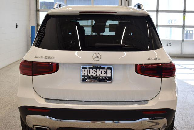 2026 Mercedes-Benz GLB 4MATIC