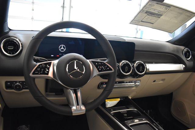 2026 Mercedes-Benz GLB 4MATIC
