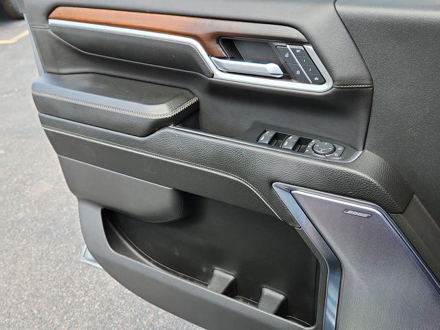 2024 GMC Sierra 2500HD 4WD Crew Cab Standard Bed Denali