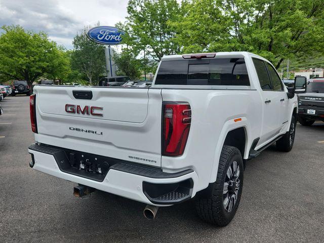 2024 GMC Sierra 2500HD 4WD Crew Cab Standard Bed Denali