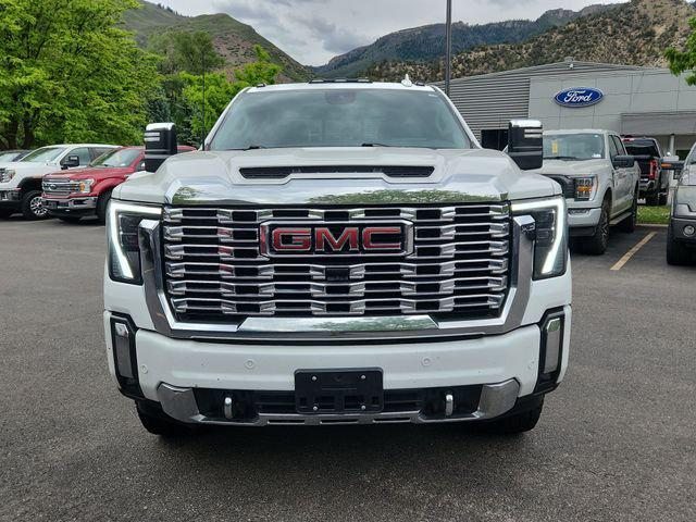 2024 GMC Sierra 2500HD 4WD Crew Cab Standard Bed Denali