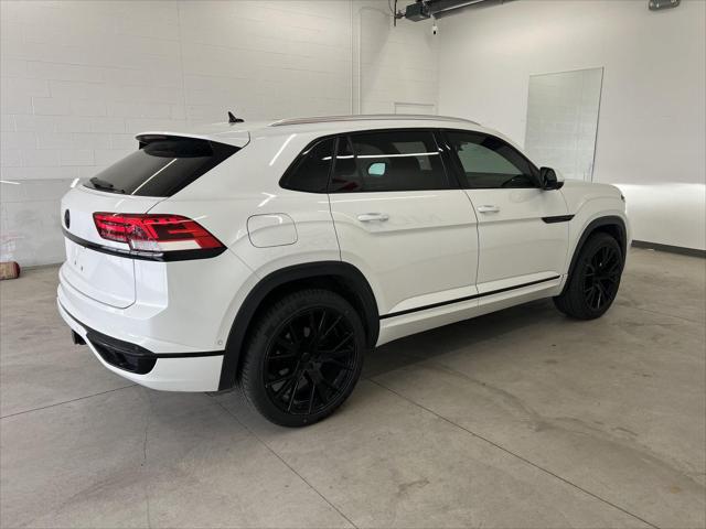 2023 Volkswagen Atlas Cross Sport 3.6L V6 SEL Premium R-Line
