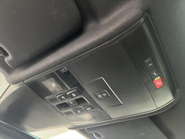 2023 Volkswagen Atlas Cross Sport 3.6L V6 SEL Premium R-Line