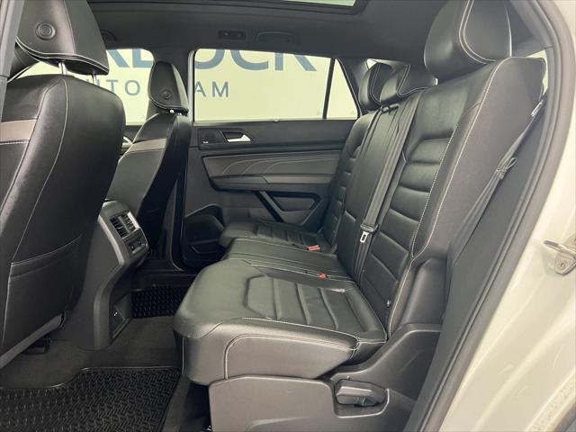 2023 Volkswagen Atlas Cross Sport 3.6L V6 SEL Premium R-Line