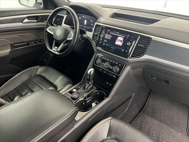 2023 Volkswagen Atlas Cross Sport 3.6L V6 SEL Premium R-Line