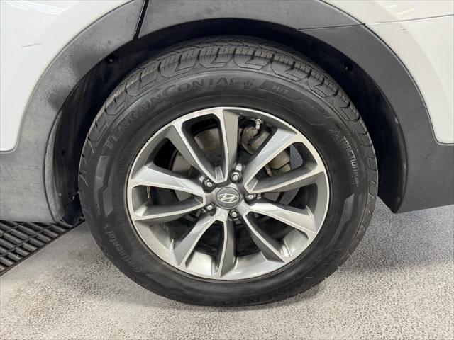 2017 Hyundai Santa Fe SE
