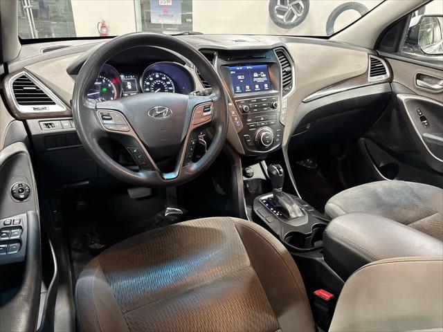 2017 Hyundai Santa Fe SE