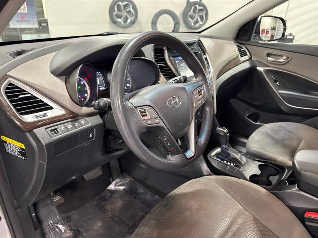 2017 Hyundai Santa Fe SE