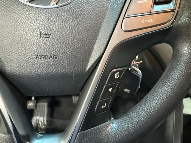 2017 Hyundai Santa Fe SE