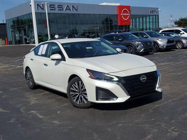 2023 Nissan Altima SV FWD