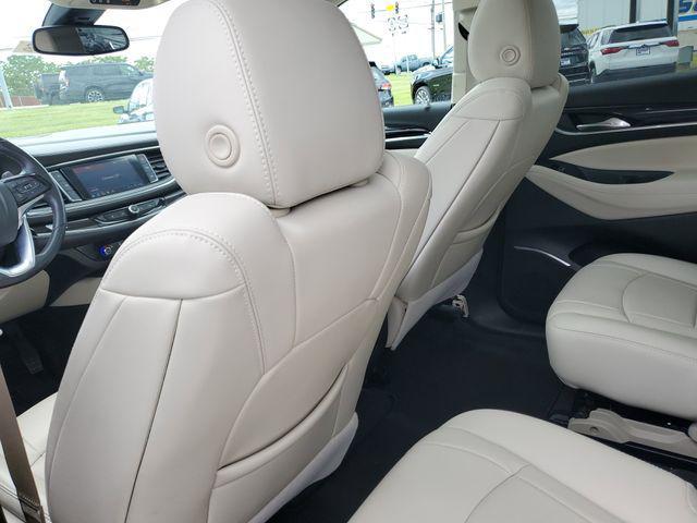 2022 Buick Enclave AWD Essence