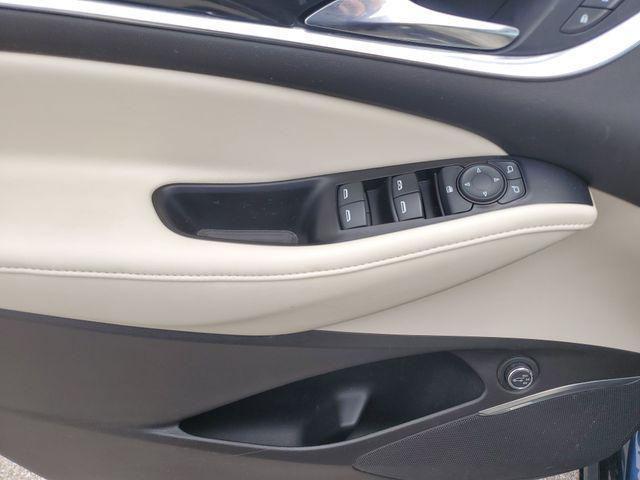 2022 Buick Enclave AWD Essence