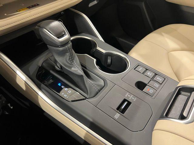 2025 Toyota Highlander Hybrid XLE