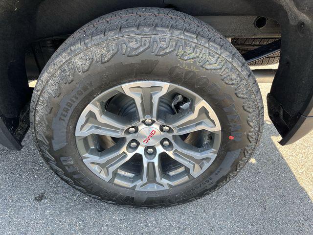 2026 GMC Sierra 1500 Crew Cab, Short Bed, SLE, 4WD