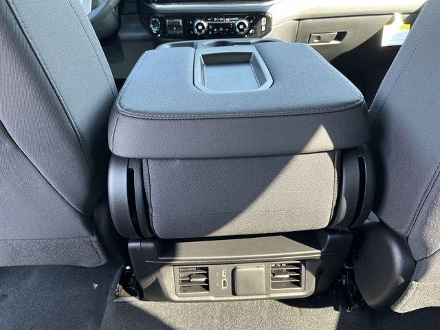 2026 GMC Sierra 1500 Crew Cab, Short Bed, SLE, 4WD