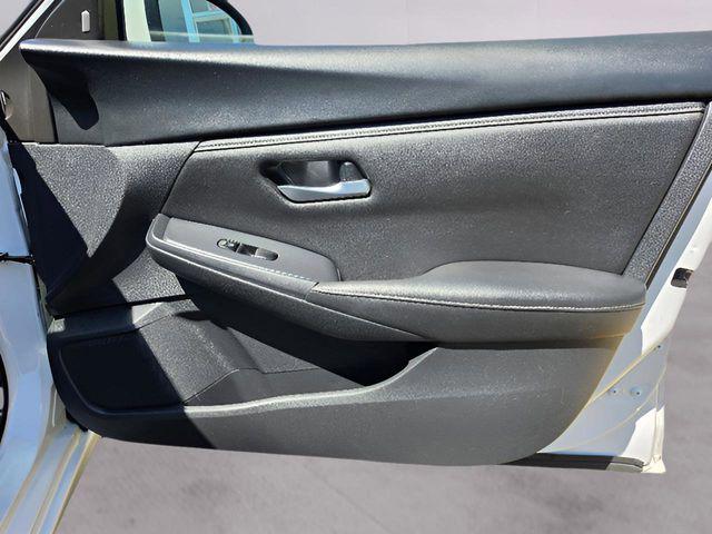 2023 Nissan Sentra SV Xtronic CVT