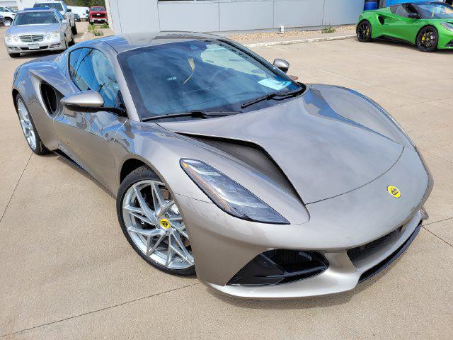 2026 Lotus Emira Turbo SE - Photo 9