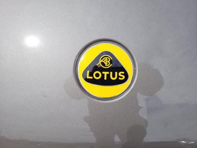 2026 Lotus Emira Turbo SE - Photo 11