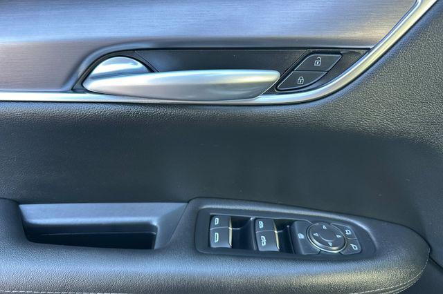 2026 Cadillac XT5 Luxury FWD