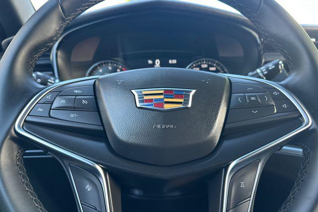 2026 Cadillac XT5 Luxury FWD