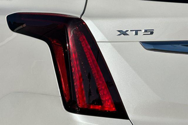 2026 Cadillac XT5 Luxury FWD
