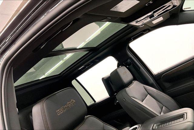 2023 Chevrolet Suburban 4WD High Country