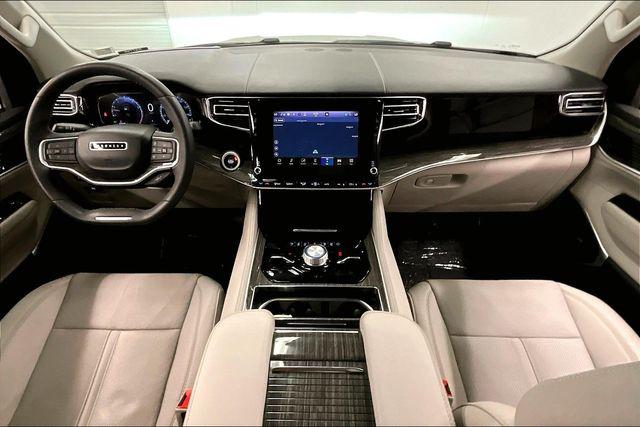 2022 Jeep Wagoneer Series III 4x4