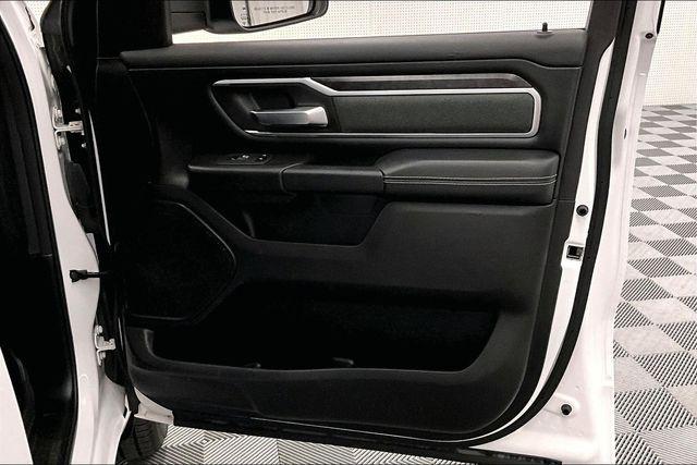 2022 Ram 1500 Big Horn Crew Cab 4x4 5'7" Box